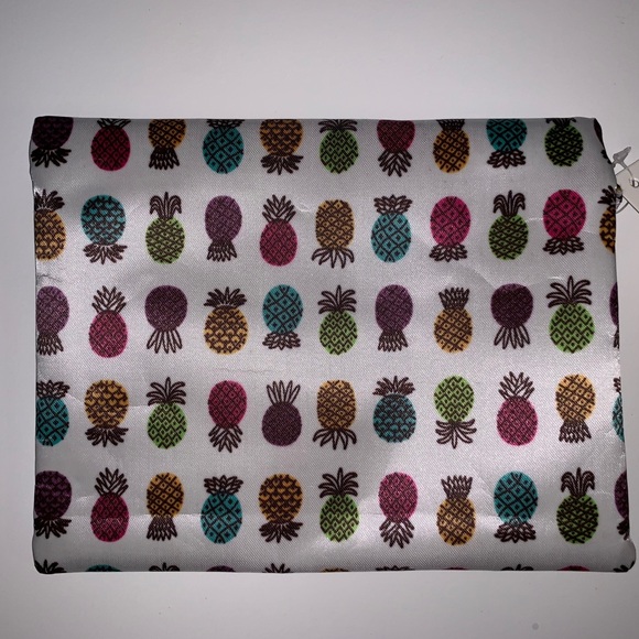 🍒BUNDLE SALE🍒Read description!🍍 cosmetic bag - Picture 2 of 4